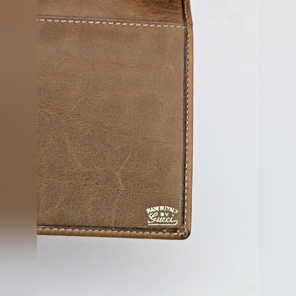Vintage Gucci trifold wallet - Picture 9 of 16